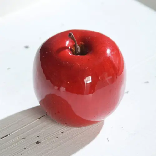 Jardin & solutions:Pomme décorative rouge - Ø 9 cm
