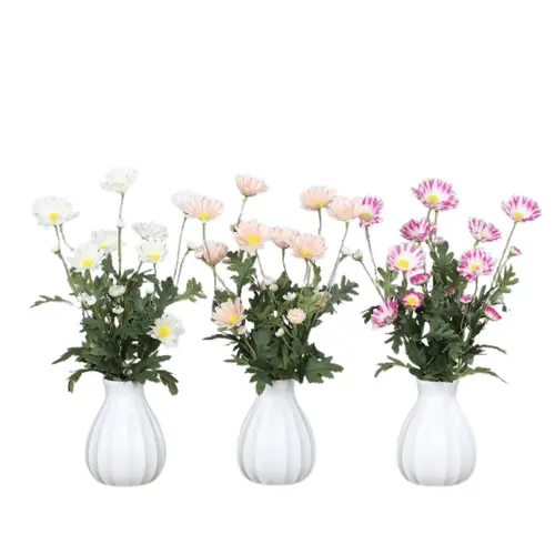 Solution au jardin:Marguerites artificielles en vase de céramique blanc - 37 cm