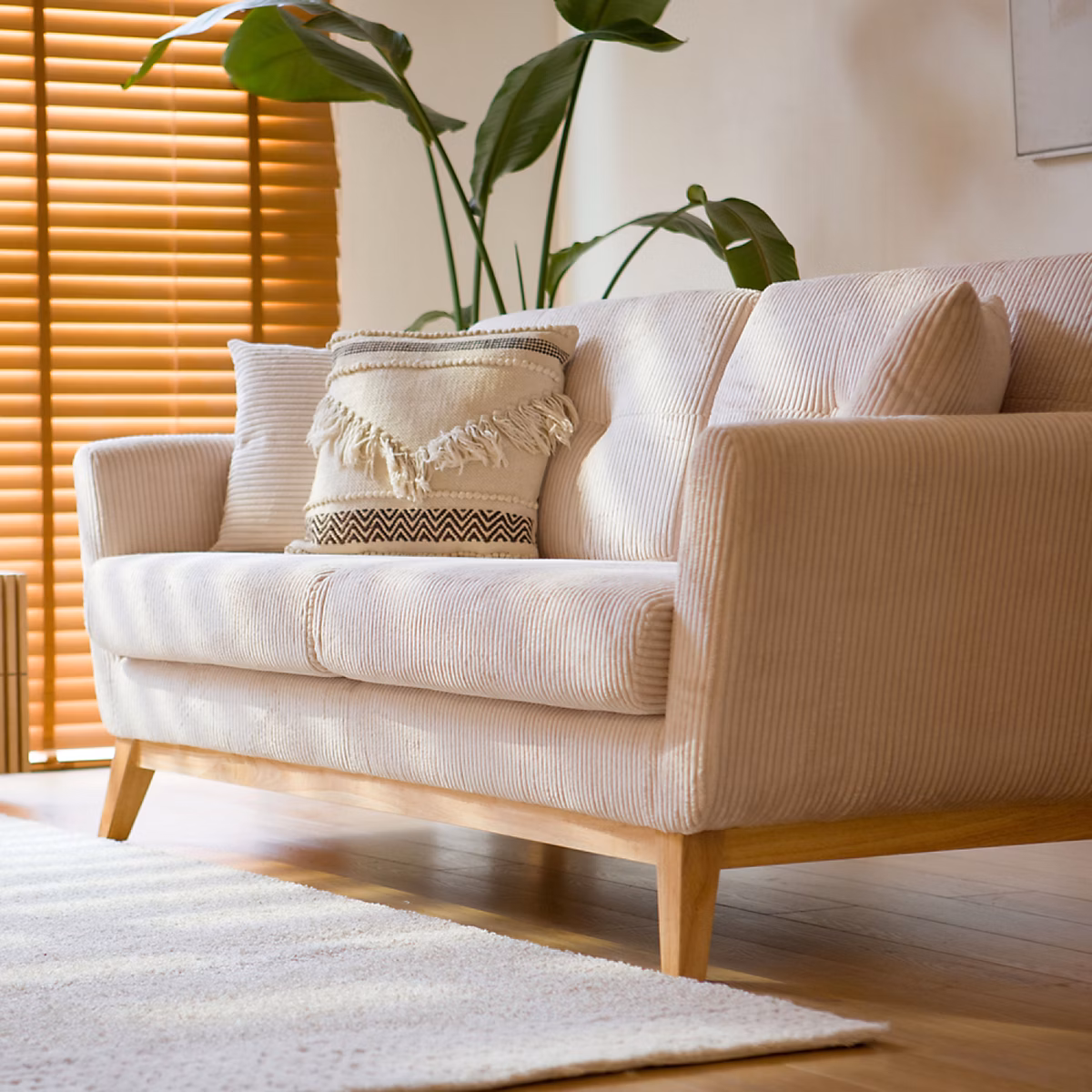 Canapé 3 places scandinave velours côtelé beige HOGA – Réf. HQSQWVKGC7855673745