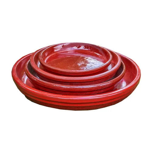 Pour mieux profiter du jardin:Soucoupe en terre cuite émaillée coloris rouge Poterie du Bousquet Costa - Ø 24 x H 3 cm