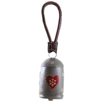 Cloche en métal avec coeur
