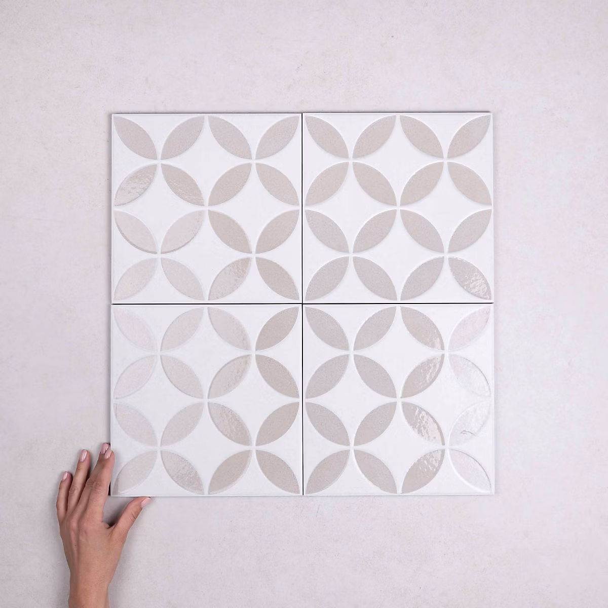 Carrelage Imitation Carreaux De Ciment 22 – 3x22, 3 MAYARI Taupe Petals, Les Carreaux de Jean