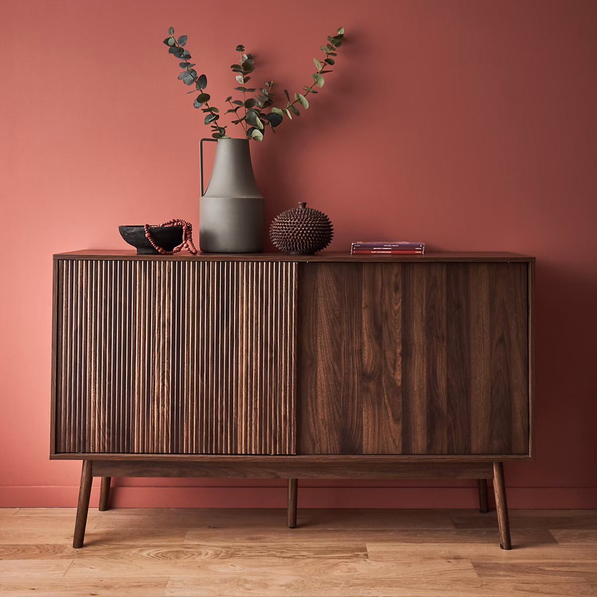 Buffet de rangement décor bois bois foncé. Linear. deux portes. deux étagères. buffet haut. vaisselier. L 150 x P 39.5 x H 90cm – Réf. UDTPWWWEI7781415669