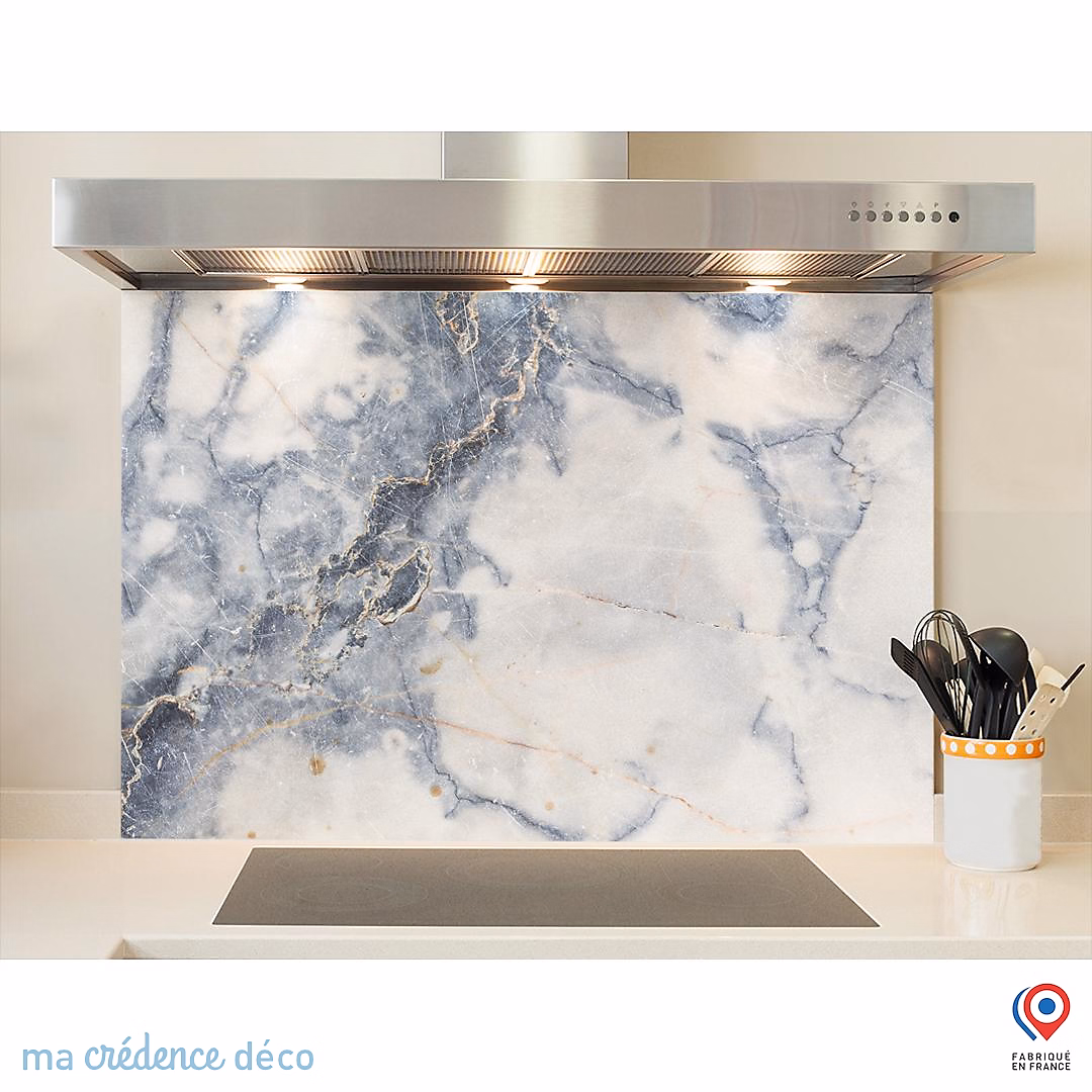 Crédence cuisine fond de hotte Marbre texturé bleu – Verre trempé, L 90 cm x H 60 cm, MaCrédenceDéco