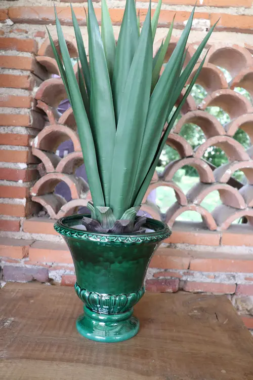 Choix pour le jardin：Pot rond en terre émaillée coloris jade Les Poteries d'Albi Médicis - Ø 35 x H 36 cm