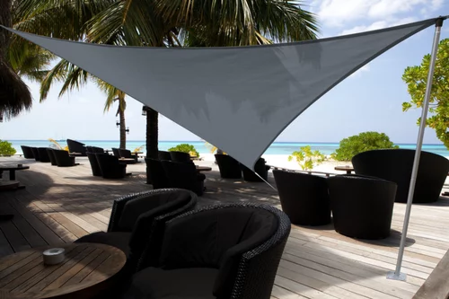 Jardin complet：Voile triangulaire en toile gris ardoise Jardiline Austral - 3,6 m