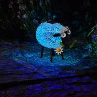 Une solution adaptée à l’extérieur：Mouton solaire en métal Dolly Sheep à LED blanc ou multicolore