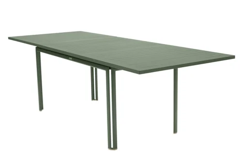 Jardin au naturel：Table Costa avec rallonges coloris vert en aluminium Fermob - 160 x 240 x 91 cm
