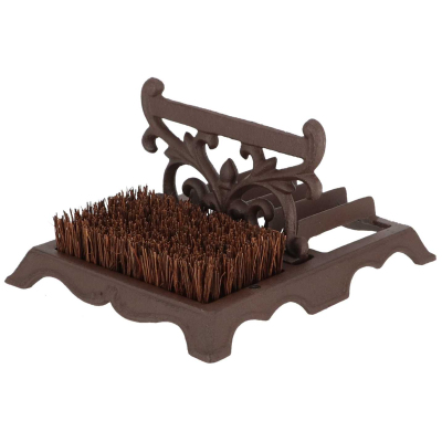 Brosse à chaussures avec grattoir en fonte