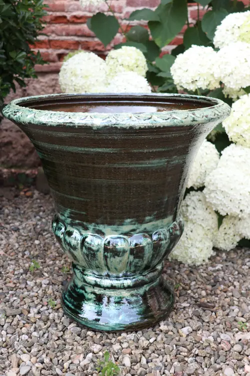 Adapté à vos extérieurs：Pot rond en terre émaillée coloris jade Les Poteries d'Albi Médicis - Ø 49 x H 51 cm
