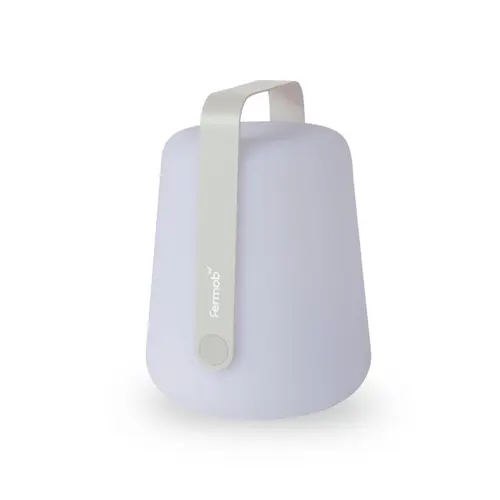 Fonctionnel au jardin：Lampe Balad² coloris gris argile Fermob - Ø 19 x 25 cm