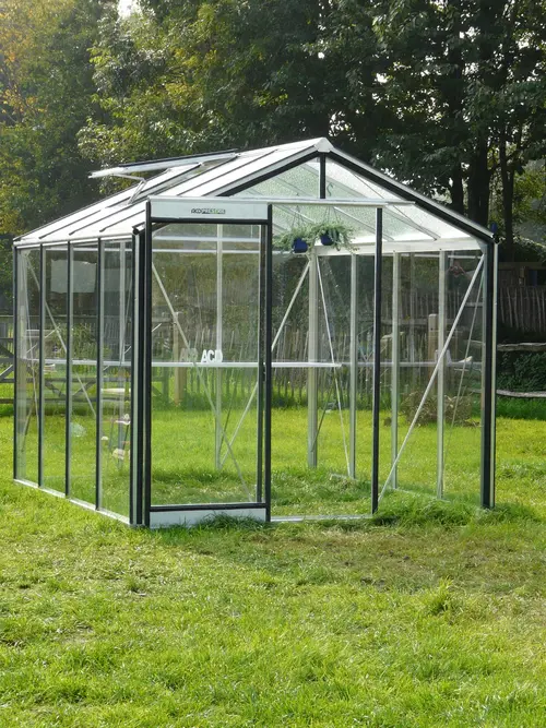 Pour un extérieur plus agréable：Serre de jardin R204H coloris gris en aluminium 6,91m² ACD - 232 x 298 cm