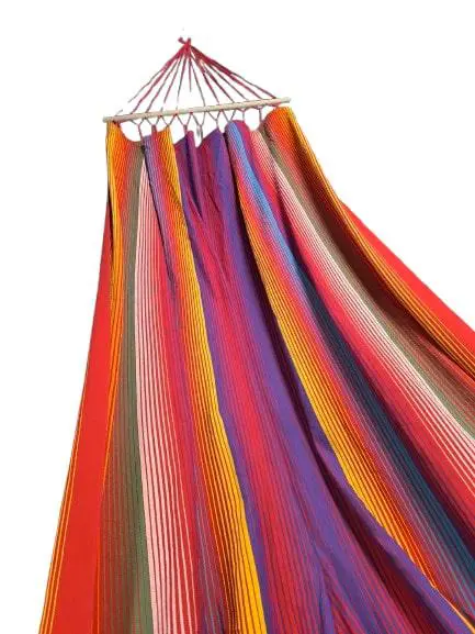 Pour plus de praticité au jardin:Hamac GraphiK Chromalys coloris multicolore en coton - 30 x 140 cm
