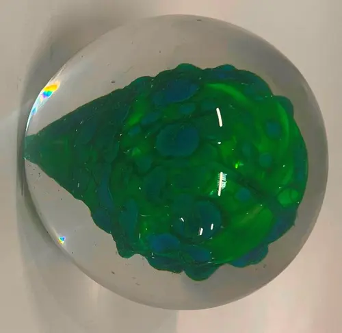 Utile jardin：Boule sulfure verte en verre Liam - Ø 8 cm
