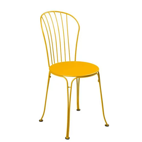 Pratique pour l’extérieur:Chaise coloris jaune en acier Opéra - 90 cm