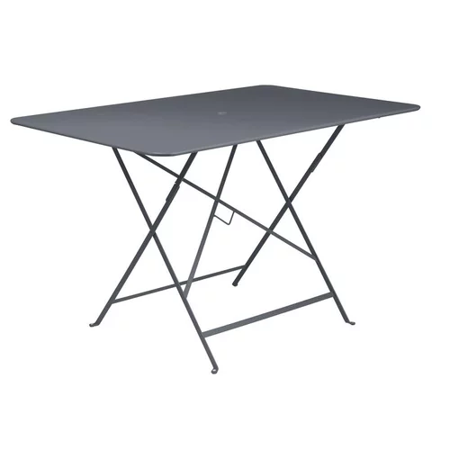 Une idée maline pour le jardin：Table pliante rectangulaire en acier coloris carbone Bistro Fermob - 117 x 77 x 74 cm
