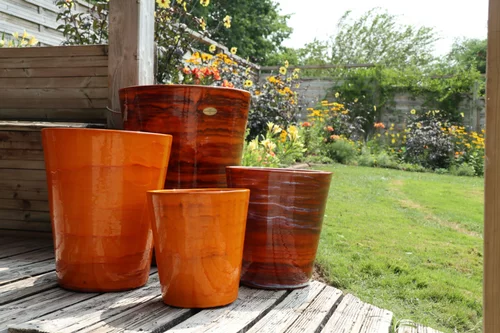 Pour profiter dehors:Pot en terre cuite émaillée orange Savane Les Poteries d’Albi Sydney - Ø 25 x H 29 cm